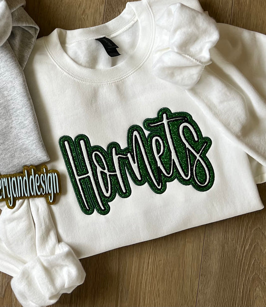 HORNETS Double Applique Sweatshirt | HORNETS Gildan Crewneck