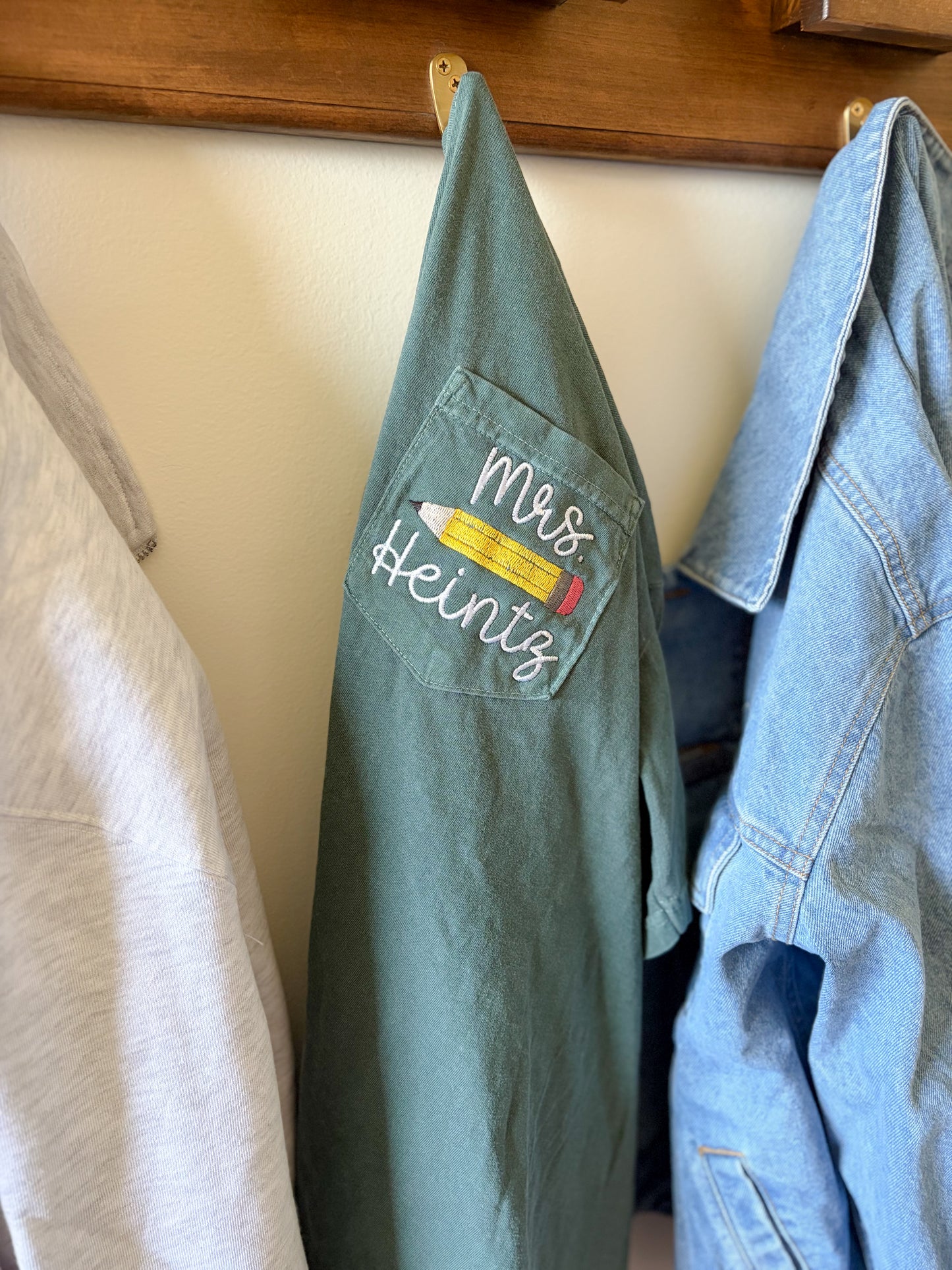 Personalized Teacher Name Embroidered Design | Pencil Pocket Design